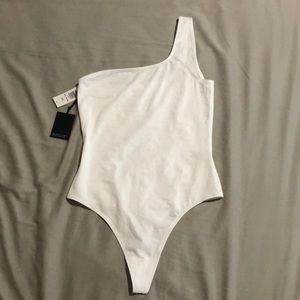NWT Aritizia 90s Laguna Bodysuit